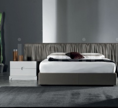 Кровать Ducale Gran Plisse фабрика Meroni & Colzani