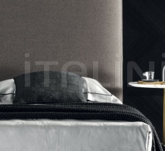 Кровать Ducale High фабрика Meroni & Colzani