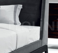 Кровать Piazzaduomo фабрика Meroni & Colzani