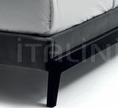 Кровать Piazzaduomo фабрика Meroni & Colzani