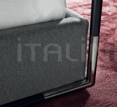 Кровать San Marco High фабрика Meroni & Colzani