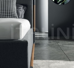 Настенное зеркало MC Mirrors Настенное зеркало MC Mirrors фабрика Meroni & Colzani