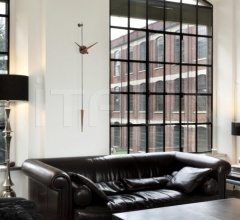 Часы PUNTO Y COMA фабрика Nomon