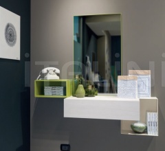 Итальянские Стенки и шкафы - Прихожая MC047 Итальянские Стенки и шкафы - Прихожая MC047 фабрика Moretti Compact