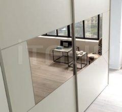 Итальянские Спальни - Шкаф NC210 фабрика Moretti Compact