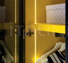 Итальянские Спальни - Гардероб NC301 фабрика Moretti Compact