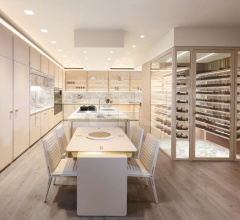 Стол обеденный Perpetual фабрика Ludovica Mascheroni