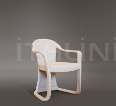 Стул с подлокотниками Dolcelinea фабрика Ludovica Mascheroni