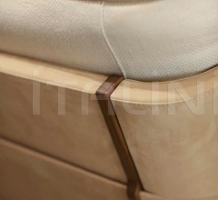 Кресло Via Condotti фабрика Ludovica Mascheroni