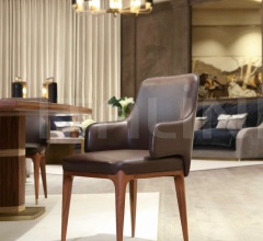 Стул с подлокотниками Via Bagutta фабрика Ludovica Mascheroni