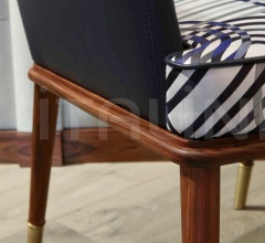 Стул с подлокотниками Balmoral Essence фабрика Ludovica Mascheroni