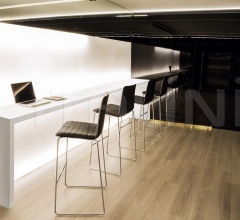 Итальянские Рестораны/Бары - Барный стул Flex High Back BQ1677 фабрика Andreu World