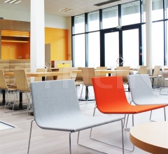 Итальянские Кресла - Кресло Lineal BU0588 Итальянские Кресла - Кресло Lineal BU0588 фабрика Andreu World