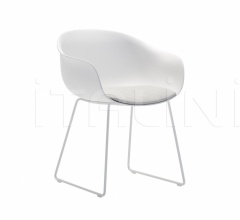 Стул с подлокотниками Next SO0495 Стул с подлокотниками Next SO0495 фабрика Andreu World