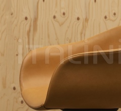 Стул с подлокотниками Next SO0496 Стул с подлокотниками Next SO0496 фабрика Andreu World