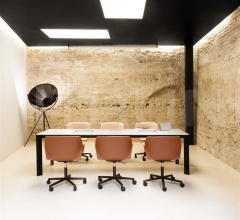 Итальянские Кабинет - Кресло Nuez SO2773 фабрика Andreu World