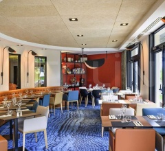 Стул с подлокотниками Pillow SO1541 Стул с подлокотниками Pillow SO1541 фабрика Andreu World