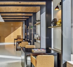 Итальянские Кресла - Кресло Pillow BU1544 фабрика Andreu World