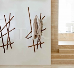 Итальянские Вешалки - Вешалка Sketch фабрика Porada