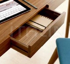 Итальянские Письменные столы - Письменный стол Saffo Итальянские Письменные столы - Письменный стол Saffo фабрика Porada