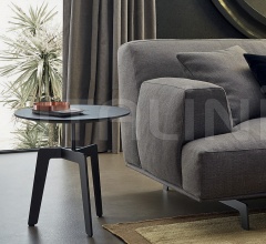 Столик журнальный Tribeca фабрика Poliform