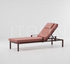 Шезлонг Landscape Stackable deck chair with arms фабрика Kettal
