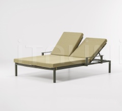 Шезлонг Landscape Double Via Deckchair with arms фабрика Kettal