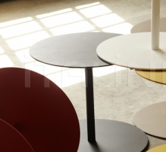 Столик Objects Side table фабрика Kettal