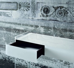 Итальянские Консоли - Консоль Float фабрика Glas italia