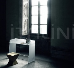 Итальянские Письменные столы - Письменный стол Pirandello фабрика Glas italia