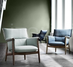 Кресло E015 Embrace Кресло E015 Embrace фабрика Carl Hansen & Son