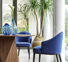 Стул VIRNA ARM CHAIR Стул VIRNA ARM CHAIR фабрика Rubelli Casa