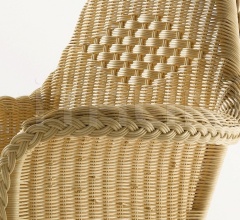 Стул с подлокотниками Astrea фабрика Bonacina