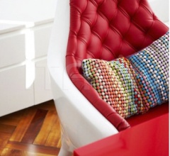 Кресло SHOWTIME ARMCHAIR Кресло SHOWTIME ARMCHAIR фабрика BD Barcelona Design