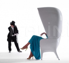 Кресло SHOWTIME POLTRONA Кресло SHOWTIME POLTRONA фабрика BD Barcelona Design