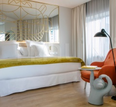 Кофейный столик Monkey side table фабрика BD Barcelona Design