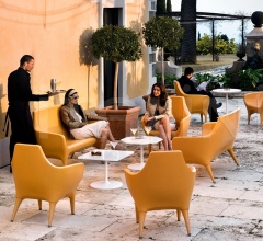 Итальянские Уличные кресла - Кресло SHOWTIME ARMCHAIR OUTDOOR Итальянские Уличные кресла - Кресло SHOWTIME ARMCHAIR OUTDOOR фабрика BD Barcelona Design