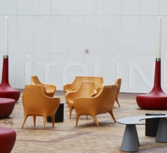 Итальянские Уличные кресла - Кресло SHOWTIME ARMCHAIR OUTDOOR Итальянские Уличные кресла - Кресло SHOWTIME ARMCHAIR OUTDOOR фабрика BD Barcelona Design
