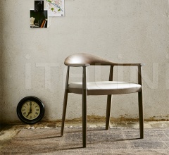 Стул с подлокотниками Odyssee фабрика Colico