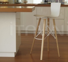 Итальянские Рестораны/Бары - Барный стул Rap Wood.ss Итальянские Рестораны/Бары - Барный стул Rap Wood.ss фабрика Colico