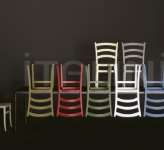 Стул Italia150 фабрика Colico