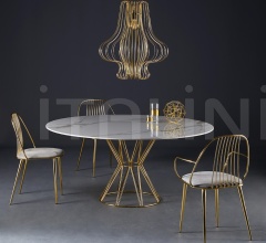 Стул с подлокотниками Waiya.p фабрика Colico