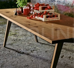 Стол обеденный Skin фабрика Colico