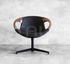 Кресло UP WOODEN ARMS 917 Кресло UP WOODEN ARMS 917 фабрика Tonon