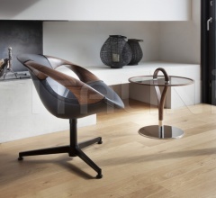 Кресло UP WOODEN ARMS 917 Кресло UP WOODEN ARMS 917 фабрика Tonon