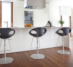 Итальянские Рестораны/Бары - Барный стул UP 907 фабрика Tonon