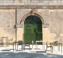 Стул с подлокотниками TROCADERO DINING ARMCHAIR Стул с подлокотниками TROCADERO DINING ARMCHAIR фабрика Talenti