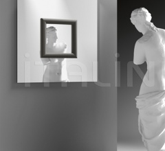 Настенное зеркало ritratto Настенное зеркало ritratto фабрика Fiam