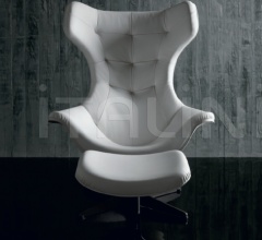 Кресло Regina II фабрика Poltrona Frau