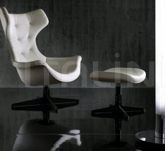 Кресло Regina II фабрика Poltrona Frau